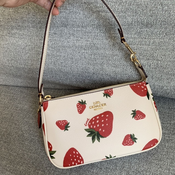 NWT Coach Nolita 19 With Wild Strawberry Print CH533 + Free Chain - Picture 8 of 12